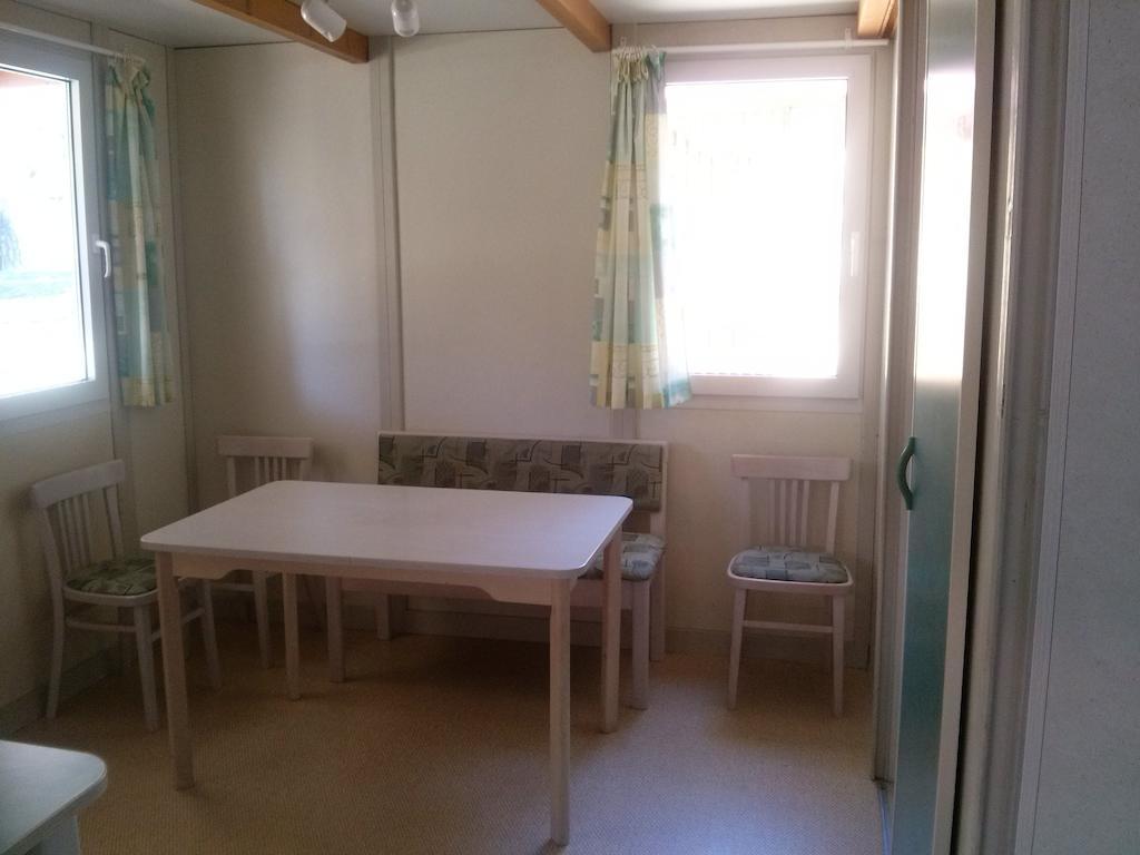 Camping Cobijo Vinuesa Habitación foto